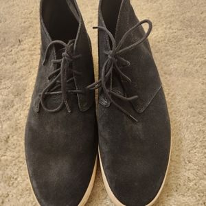 Everlane Suede Chukka Boot